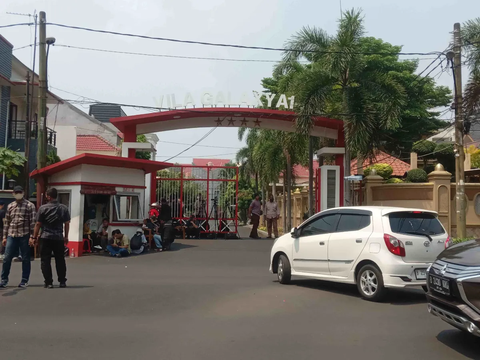 Rumah Pensiunan Jenderal Polisi dan Pengusaha Tetangga Ketua KPK Firli Bahuri di Bekasi Ikut Digeledah, Ada Apa?