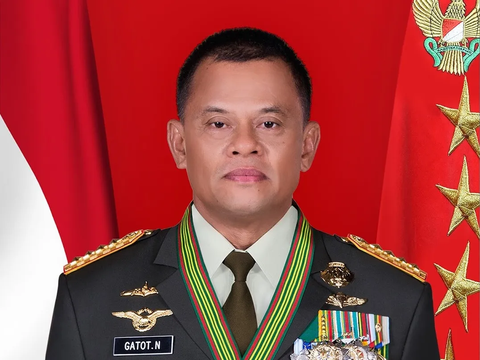 1. Jenderal TNI (Purn) Gatot Nurmantyo