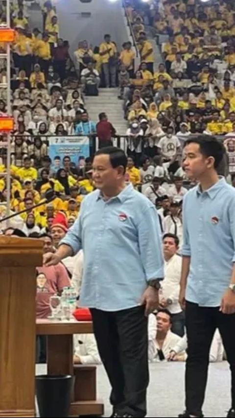 Makna Prabowo-Gibran Kerap Pakai Baju Warna Biru