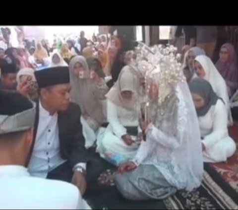 Tangis Mempelai Wanita Kecewa Dinikahkan Wali, Ayah Kandung Tak Datang Gegara Dilarang Istri Barunya