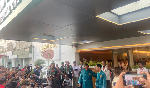 Selain berkegiatan sebagai Menhan, Budi menyebut malam hari ini Prabowo akan melakukan pertemuan akan membahas anggota dari Tim Kampanye Nasional (TKN) atau tidak.<br>