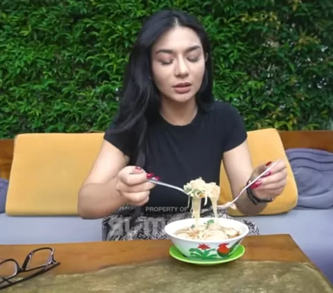 Bikin Salfok Sule dan Siva Aprilia Makan Bakso Bareng Seleranya Sama 'Wah Jangan-jangan'