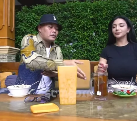 Bikin Salfok Sule dan Siva Aprilia Makan Bakso Bareng Seleranya Sama 'Wah Jangan-jangan'