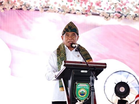 Menko PMK Minta Pemda Majukan Pesantren, Perhatikan Insentif Gurunya