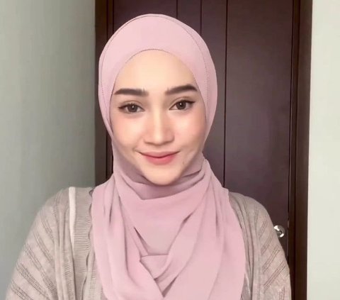 Appear Simple but Stylish with 2 Pashmina Tutorials