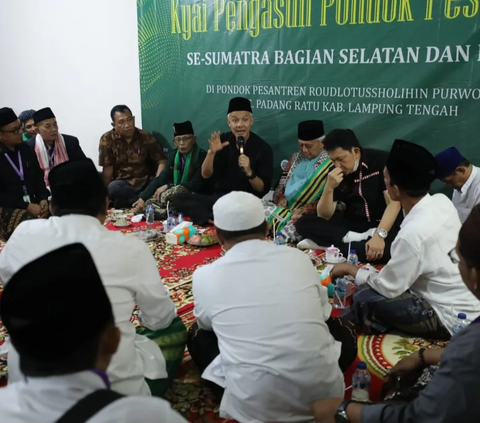 Sowan Kiai Se-Sumsel & Sumbar, Ganjar Terima Aspirasi Majukan Pendidikan Ponpes Lewat UU Pesantren