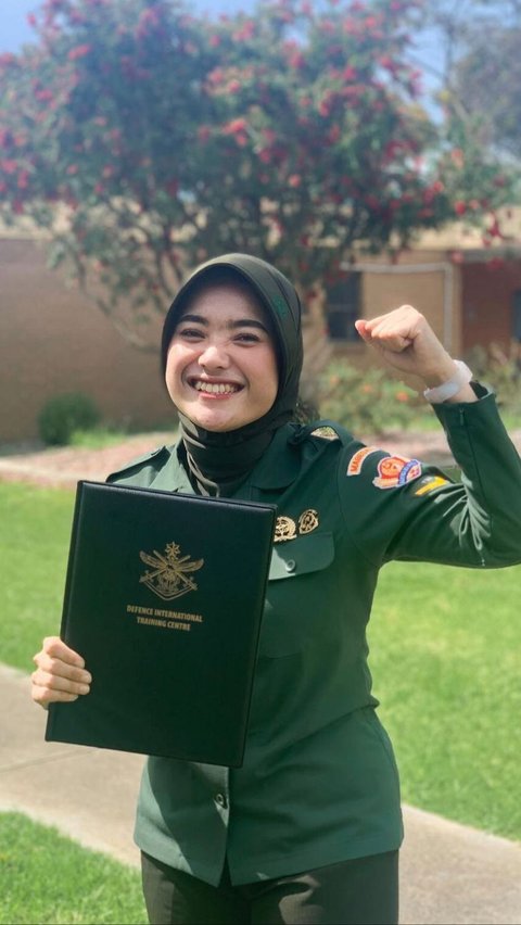Cantiknya Serda Winda Anggita, TNI yang Jadi Guru di Militer