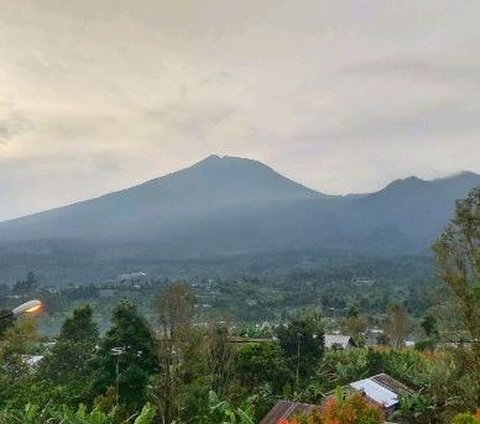 5 Mitos Gunung Slamet yang Kini Sedang Bergejolak, Letusannya Diramalkan Bikin Pulau Jawa Terbelah