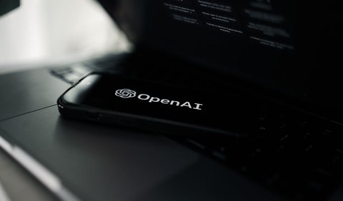 Peluncuran ChatGPT oleh OpenAI pada November tahun lalu memang merupakan momen penting dalam perkembangan kecerdasan buatan.