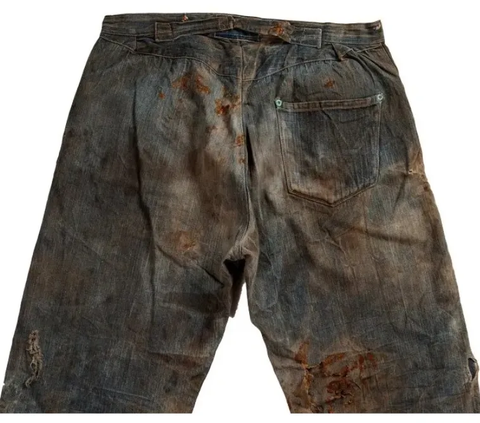 Full of Rust, Jeans from 1873 Sold for Rp1.5 Million