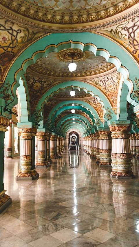10 Most Beautiful Royal Palaces in India