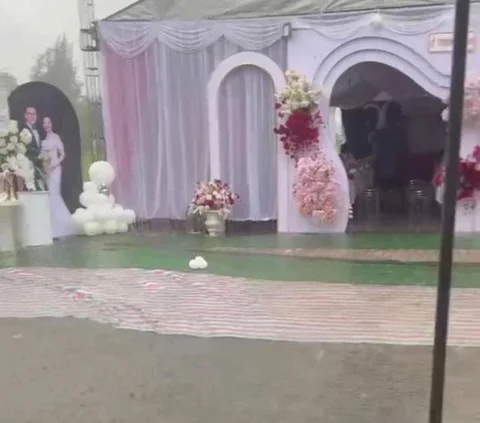 Viral Pernikahan Mewah dengan Dekorasi dan Hidangan Bintang Lima, Pengantin Nangis Kejer Tak Ada Tamu yang Datang