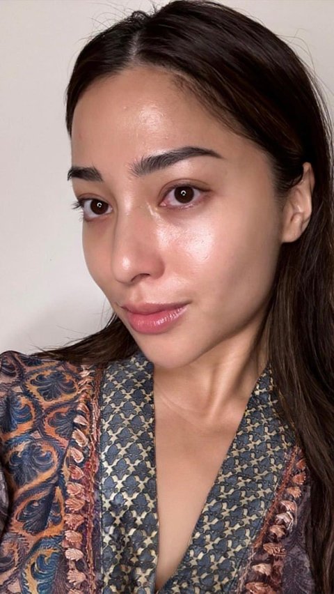 Foto-foto Nikita Willy Tampil Natural Tanpa Make Up, Wajahnya Alus Banget