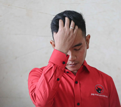 Sekjen PDIP Hasto Kristiyanto menegaskan bacawapres Koalisi Indonesia Maju (KIM) Gibran Rakabuming Raka sudah pamit kepada Ketua DPP PDIP Puan Maharani. 
