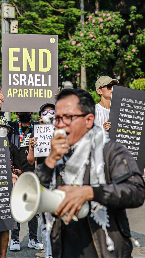 FOTO: Geruduk Kedubes AS, Amnesty International Indonesia dan Aktivis HAM Kecam Serangan Israel ke Palestina