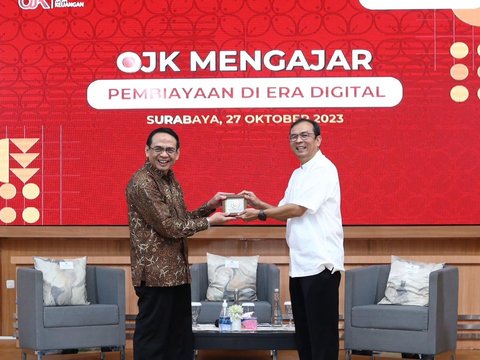 OJK Mengajar Hadir di Universitas Airlangga, Bahas Pembiayaan di Era Digital Bagi Generasi Muda