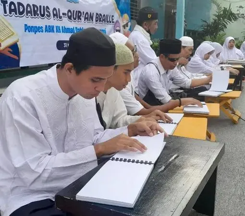 Peran Pesantren Dalam Peradaban Indonesia