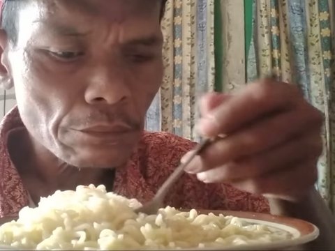 Viral Aksi Yoto Kebo Selalu Mokbang Mi Instan di YouTubenya, Bikin Prihatin Warganet