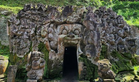 Goa Gajah di Ubud <br>