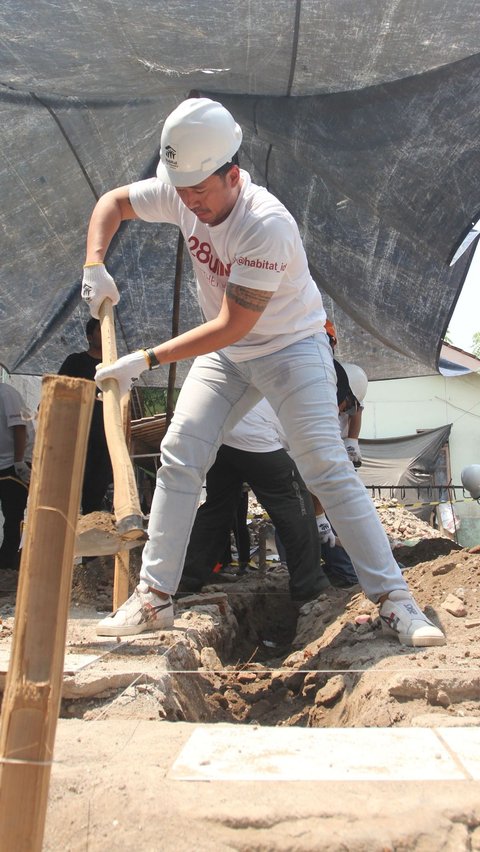 Senyum Warga Mauk Dapat Kado Renovasi Rumah dari Habitat For Humanity