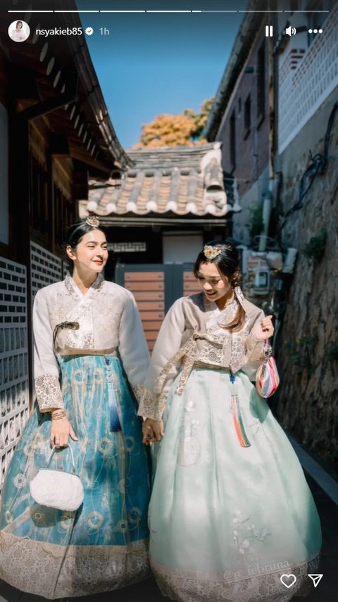 Cantik Banget dengan Vibes ala Putri Kerajaan, Ini Potret Nabila Syakieb Pakai Hanbok di Korea Selatan yang Curi Perhatian