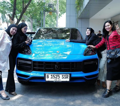 Ini Penampakan Mobil Pertama Shandy Purnamasari Hasil Tabungan Sendiri, 2023 Punya Porsche