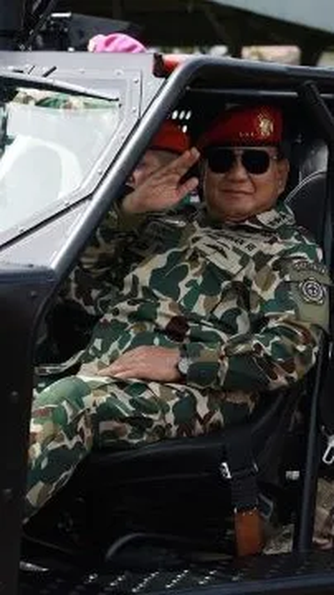 Selain di pemerintahan, Prabowo juga dikenal sebagai seorang perwira tinggi militer yang memiliki rekam jejak tak main-main.