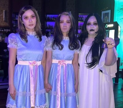 Cosplay Hantu Si Kembar 'The Shining', Begini Penampilan Bunga Citra Lestari saat Pesta Kostum Halloween