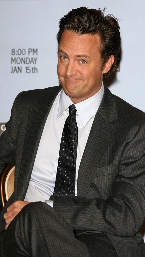 Matthew Perry, Actor who played Chandler Bing in Friends, Passed Away.
