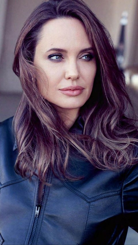 4. Angelina Jolie