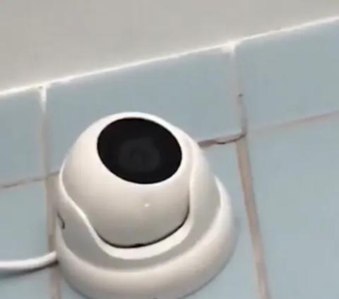 School in Russia Criticized for Installing CCTV in Women's Restrooms, but Some Parents Support It