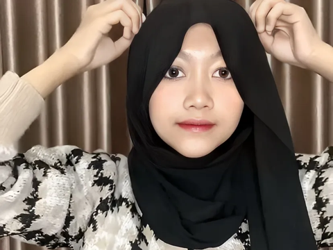 Simple yet Chic Hijab Style for College, Check Out the Tutorial