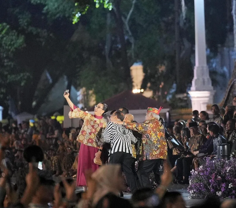 Dalam kesempatan tersebut, Kementerian Keuangan memberikan penghargaan langsung kepada 3 perwakilan desa yang mendapatkan tambahan dana desa. 