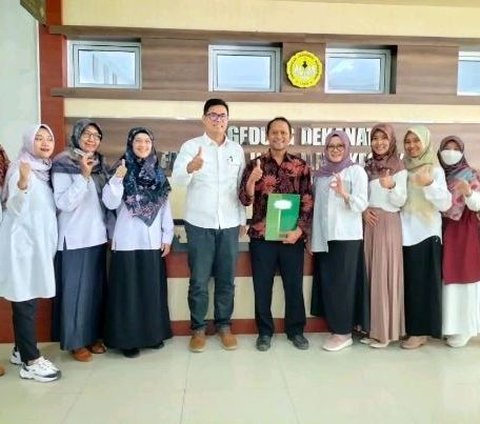 Raih Gelar Profesor di Usia 42 Tahun, Ini Kisah Perjalanan Dosen Unsoed yang Menginspirasi