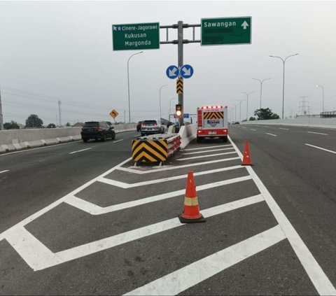 Viral Mobil Mewah Putar Balik di Tol Depok-Antasari, Ternyata Rombongan Ambulans Dikawal Patwal