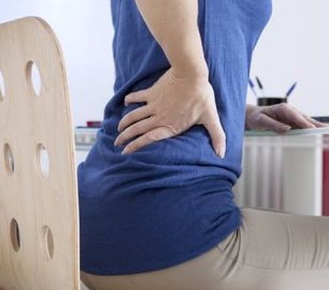 Beware of the Causes of Lower Back Pain in Women, Must Know How to Overcome Them