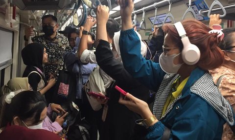 Sempat Alami Gangguan, LRT Arah Cibubur Kembali Normal