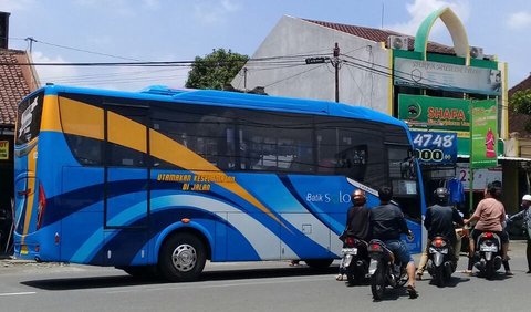 Untuk kemudahan transportasi lainnya, Gibran menyatakan, tak menutup kemungkinan akan menambahkan rute perjalanan Kereta Rel Listrik (KRL). Pihaknya akan berkoordinasi dengan KAI.<br>