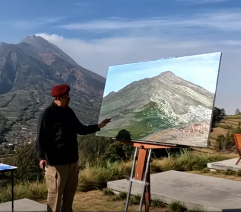 Mengenakan Baret, Momen SBY Melukis Gunung Merapi dari Selo Boyolali