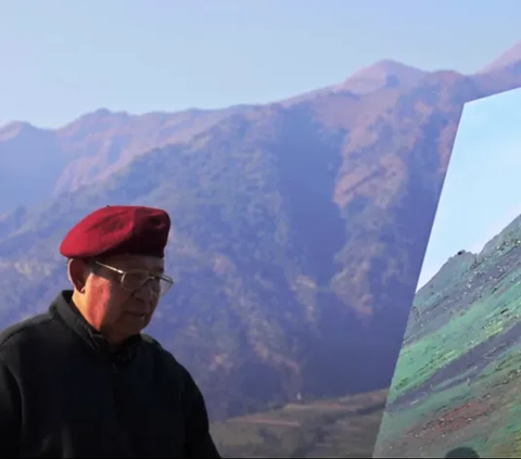 Mengenakan Baret, Momen SBY Melukis Gunung Merapi dari Selo Boyolali