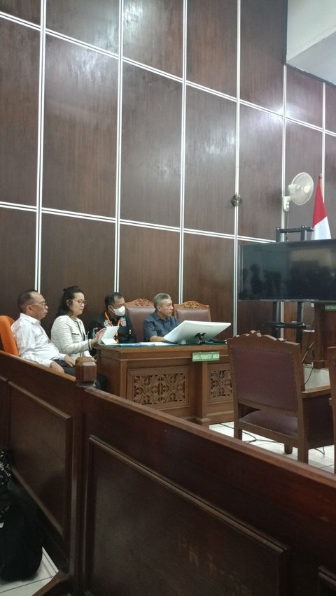 KPK Berhalangan Hadir, Sidang Perdana Gugatan Praperadilan SYL Ditunda<br>