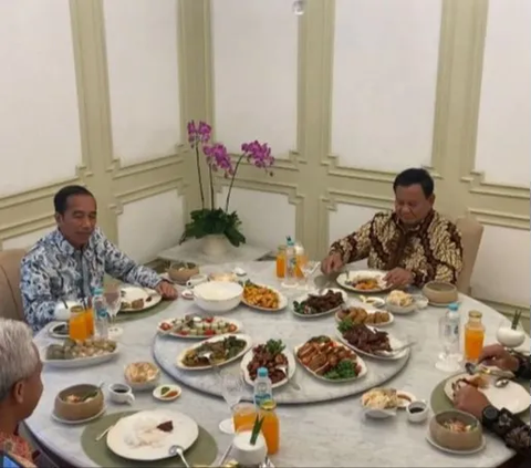 Posisi Duduk Makan Siang, Anies Berhadapan dengan Jokowi, Prabowo dan Ganjar Samping Kanan Kiri