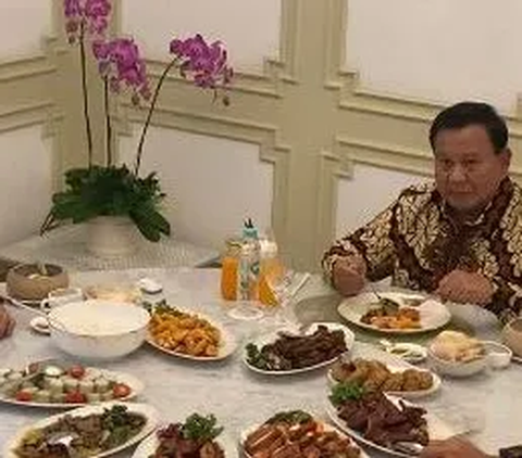 Posisi Duduk Makan Siang, Anies Berhadapan dengan Jokowi, Prabowo dan Ganjar Samping Kanan Kiri