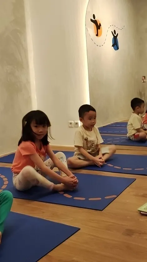 Mengunjungi Studio Yoga Khusus Anak-Anak Pertama di Indonesia, Tawarkan Kelas Pilates sampai Seni