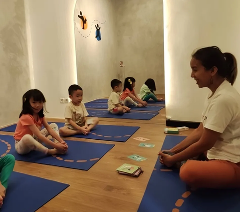 Mengunjungi Studio Yoga Khusus Anak-Anak Pertama di Indonesia, Tawarkan Kelas Pilates sampai Seni