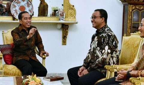 Menariknya, Anies mengenakan kemeja batik motif parang yang sama saat bertemu Jokowi , 25 Oktober 2017 silam.<br>