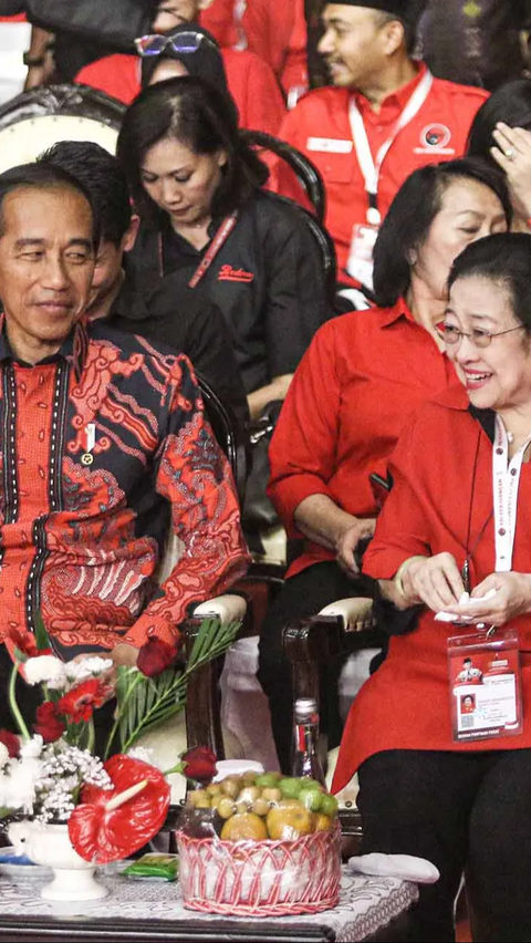 PDIP Bandingkan Megawati dan Jokowi soal Politik Dinasti: Puan Bisa Maju Capres, Tapi Tidak Dilakukan<br>