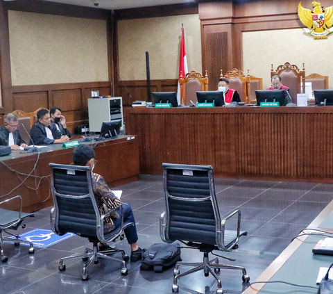 Jadi Justice Collaborator Kasus Korupsi Bakti Kominfo, Irwan Hermawan Dituntut 6 Tahun Penjara