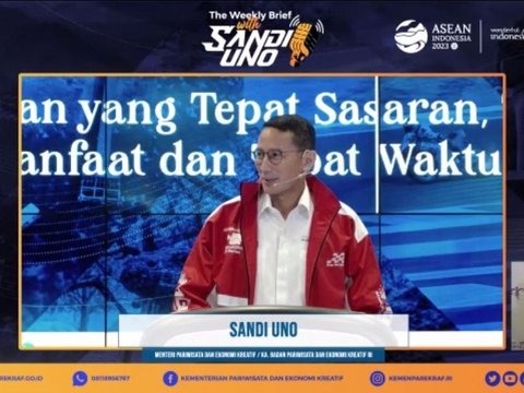 Sandiaga Uno Geram, Jembatan Kaca Maut di Banyumas Ternyata Tak Berizin