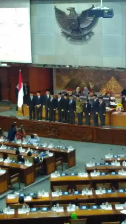 Puan Lantik Tiga Anggota DPR Baru, Salah Satunya Pengganti Dedi Mulyadi dari Golkar